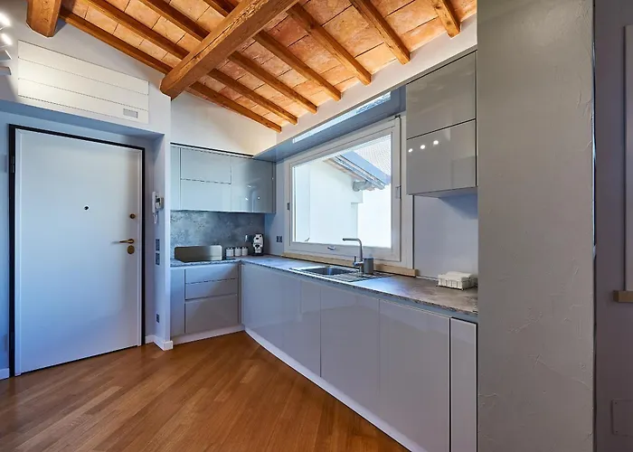 Appartamento Nazionale Skyloft -luxury Penthouse *